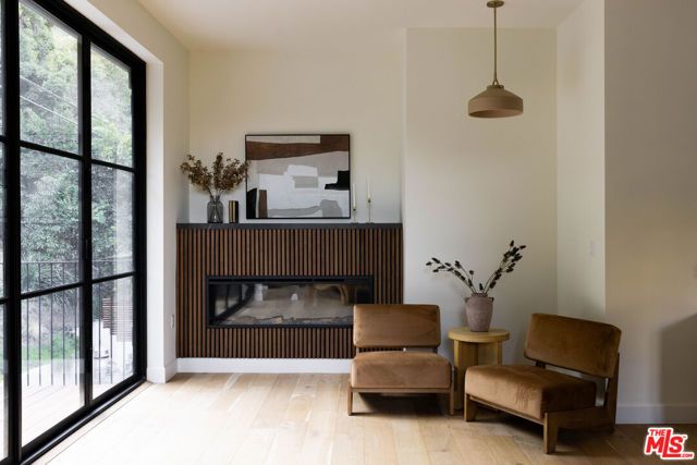 1937 N Beverly Drive, Beverly Hills, CA 90210