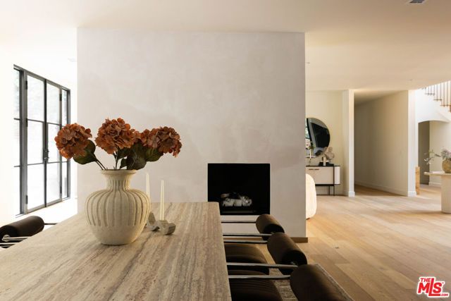 1937 N Beverly Drive, Beverly Hills, CA 90210