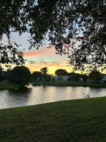 1608 Shaker Circle, Wellington, FL 33414