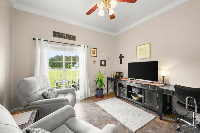 33798 Cane Market Rd, Walker, LA 70785