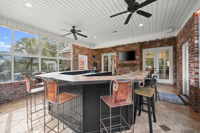 33798 Cane Market Rd, Walker, LA 70785