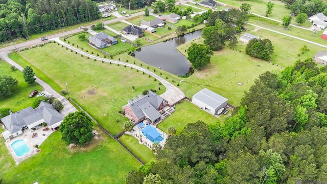 33798 Cane Market Rd, Walker, LA 70785