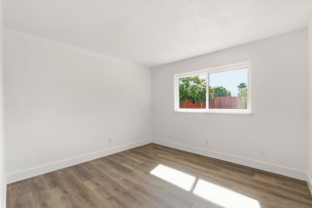 8404 Sunrise Woods Way, Sacramento, CA 95828