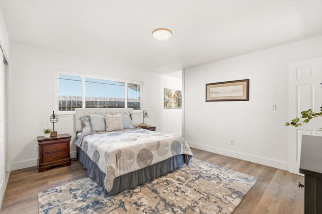 8404 Sunrise Woods Way, Sacramento, CA 95828