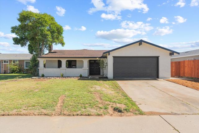 8404 Sunrise Woods Way, Sacramento, CA 95828