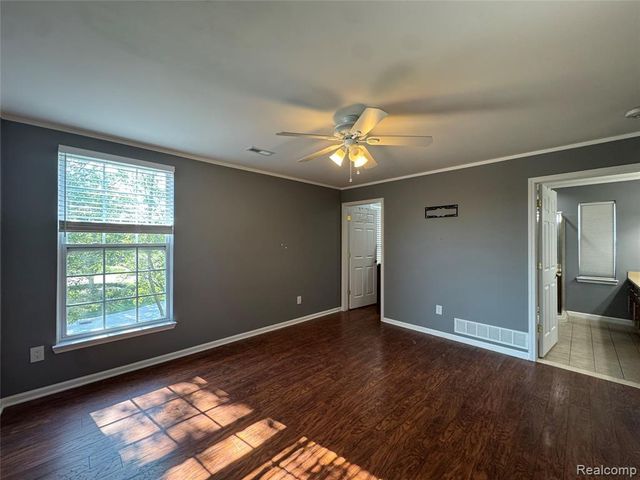 21083 Cooper Drive, Macomb, MI 48044