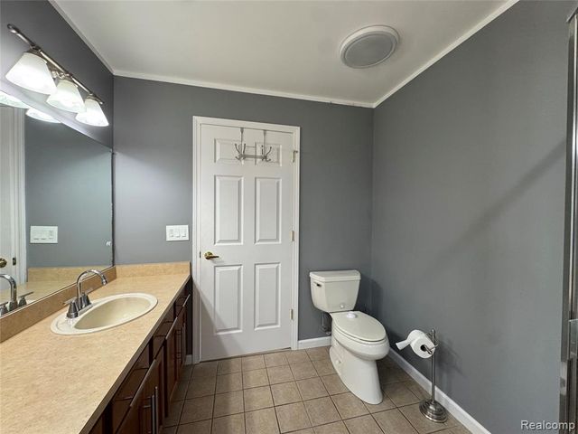 21083 Cooper Drive, Macomb, MI 48044