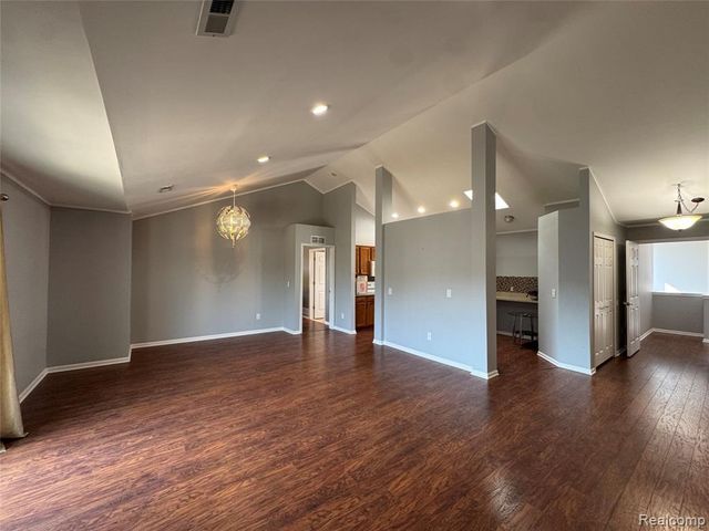 21083 Cooper Drive, Macomb, MI 48044