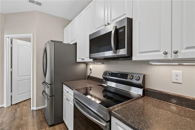 4469 Duffy DR, Virginia Beach, VA 23462