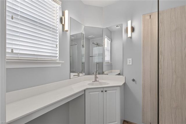 4469 Duffy DR, Virginia Beach, VA 23462