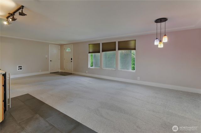 3645 67th Avenue W, University Place, WA 98466