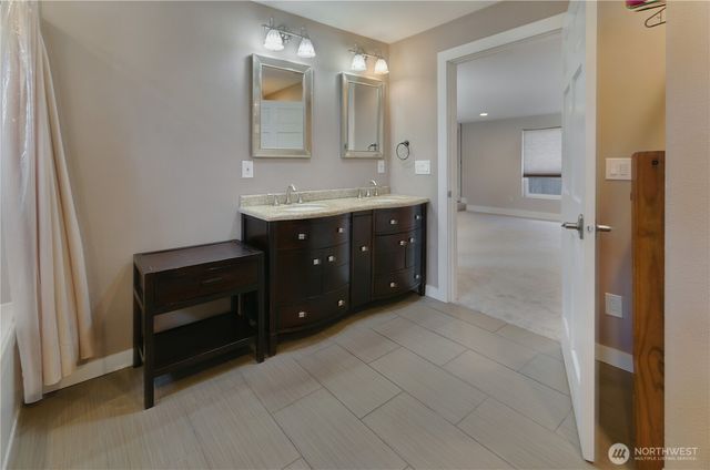 3645 67th Avenue W, University Place, WA 98466