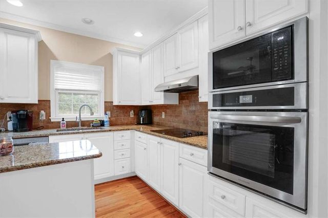 215 Pebblecreek SW Place, South Fulton, GA 30331