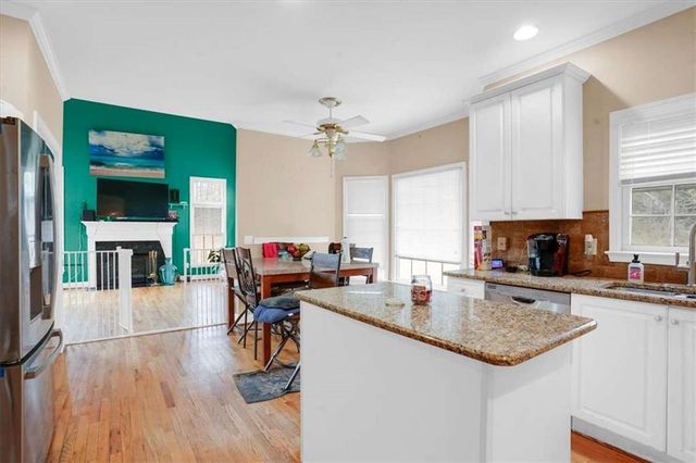 215 Pebblecreek SW Place, South Fulton, GA 30331