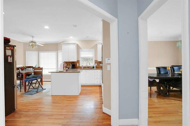 215 Pebblecreek SW Place, South Fulton, GA 30331