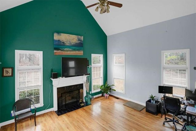 215 Pebblecreek SW Place, South Fulton, GA 30331