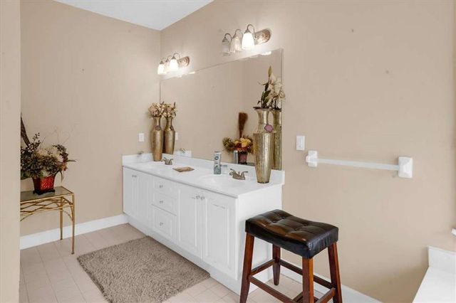 215 Pebblecreek SW Place, South Fulton, GA 30331