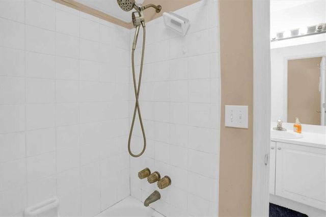 215 Pebblecreek SW Place, South Fulton, GA 30331