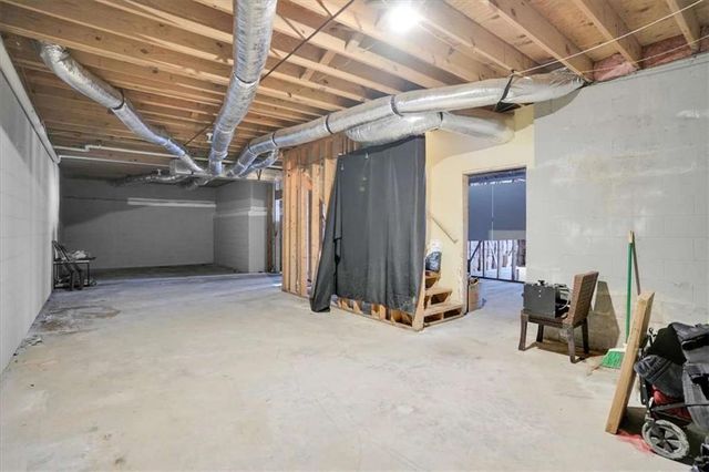 215 Pebblecreek SW Place, South Fulton, GA 30331