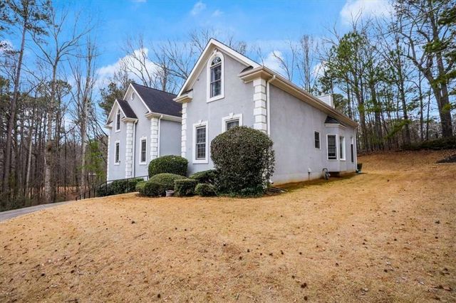 215 Pebblecreek SW Place, South Fulton, GA 30331