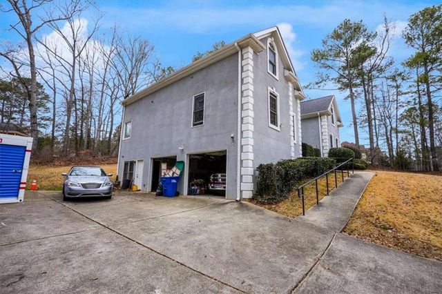 215 Pebblecreek SW Place, South Fulton, GA 30331