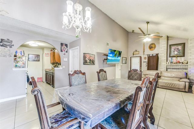 13703 Vickston Lane, Houston, TX 77014