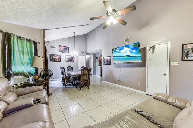 13703 Vickston Lane, Houston, TX 77014