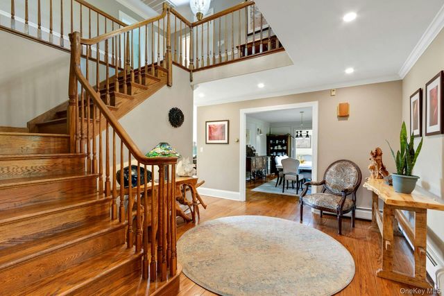 97 Moffat Road, Washingtonville, NY 10992