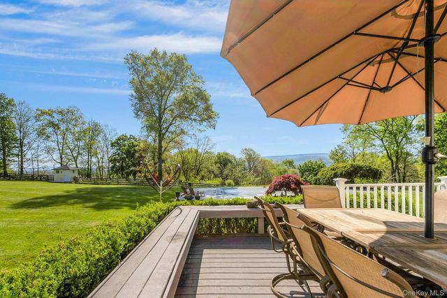 97 Moffat Road, Washingtonville, NY 10992