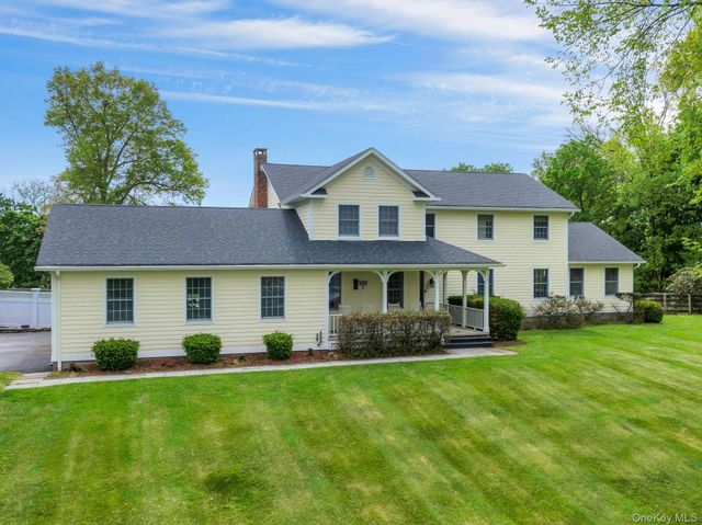 97 Moffat Road, Washingtonville, NY 10992