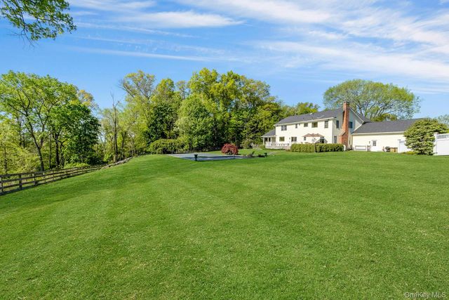 97 Moffat Road, Washingtonville, NY 10992