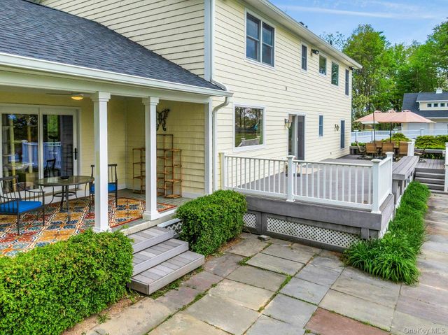 97 Moffat Road, Washingtonville, NY 10992
