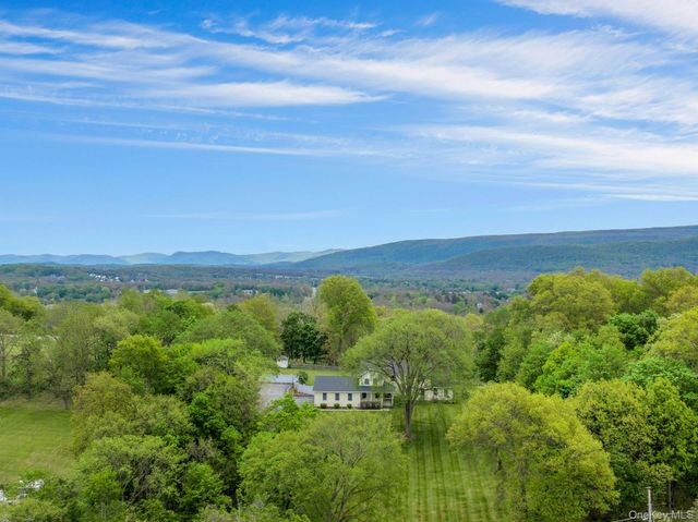 97 Moffat Road, Washingtonville, NY 10992