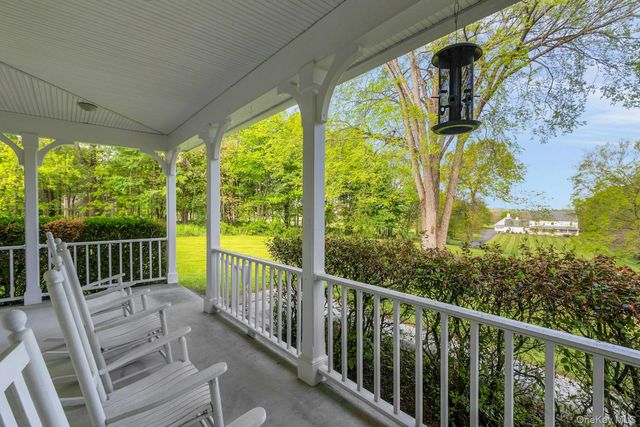97 Moffat Road, Washingtonville, NY 10992