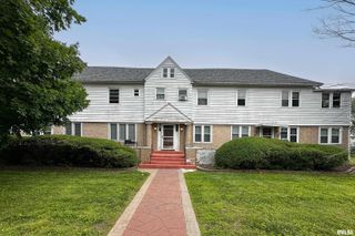 905 S 5TH Avenue, Clinton, IA 52732