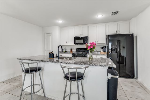 1650 Woodbrook Lane, Hutchins, TX 75141