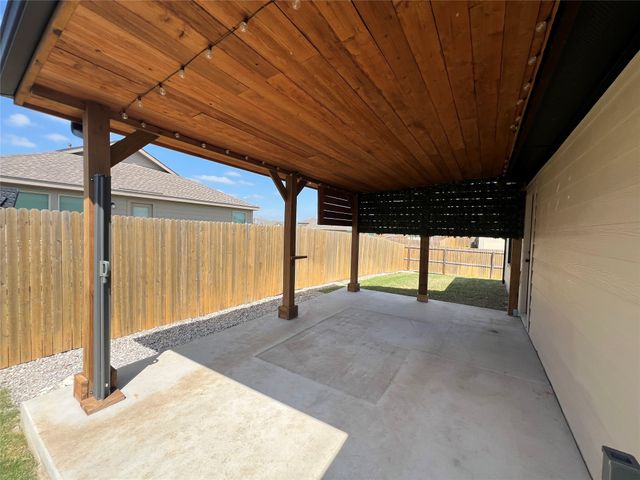 1650 Woodbrook Lane, Hutchins, TX 75141