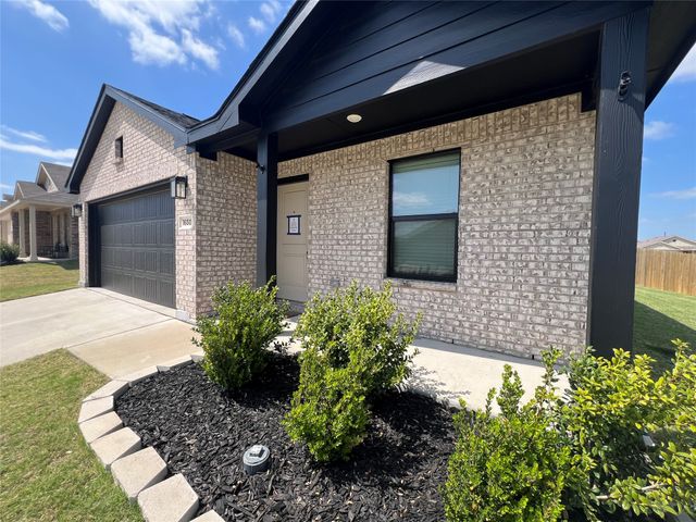 1650 Woodbrook Lane, Hutchins, TX 75141