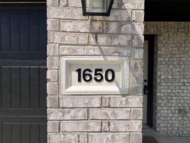 1650 Woodbrook Lane, Hutchins, TX 75141