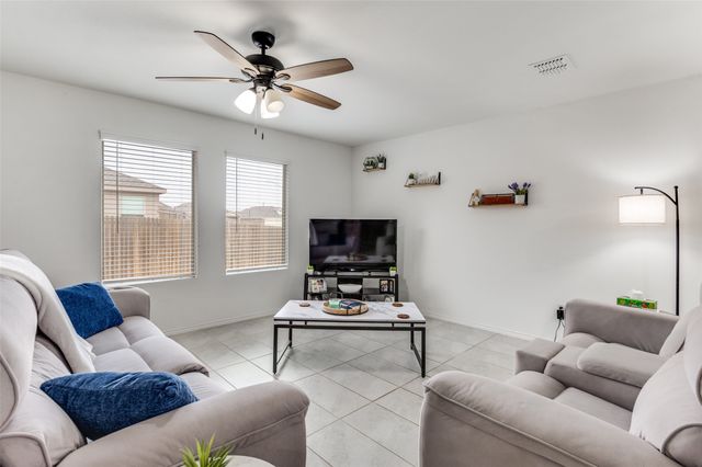 1650 Woodbrook Lane, Hutchins, TX 75141