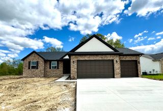 8347 Peninsula Circle, Grand Blanc, MI 48439