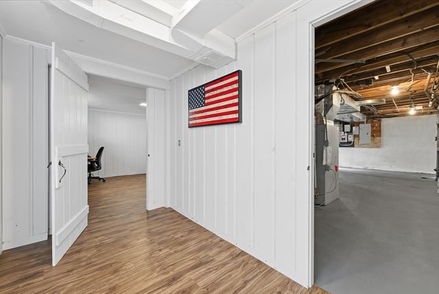 750 Amostown Road, West Springfield, MA 01089