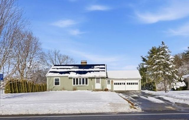 750 Amostown Road, West Springfield, MA 01089
