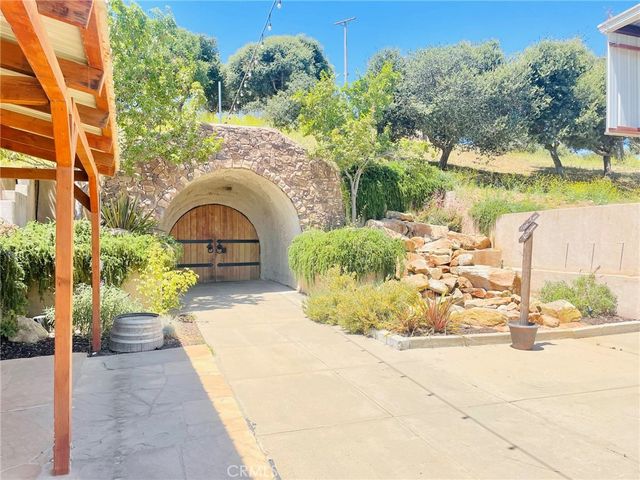 3940 Dominion Road, Santa Maria, CA 93454