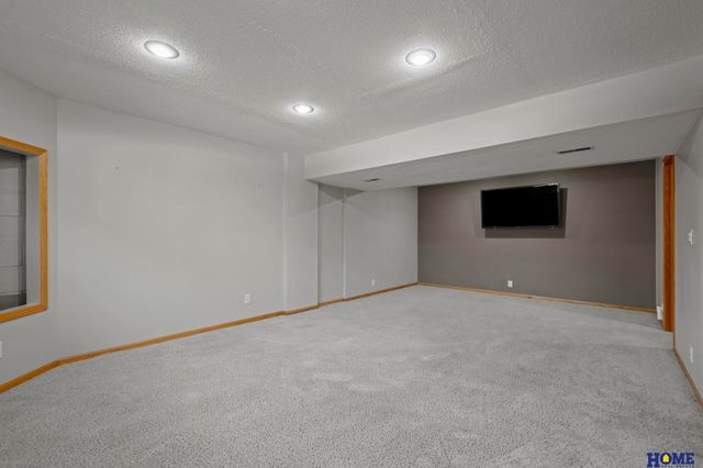 306 N 154th Street, Omaha, NE 68154