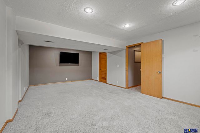 306 N 154th Street, Omaha, NE 68154
