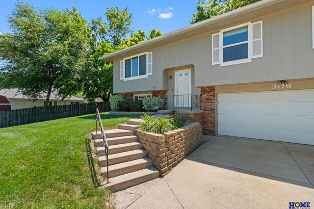 306 N 154th Street, Omaha, NE 68154