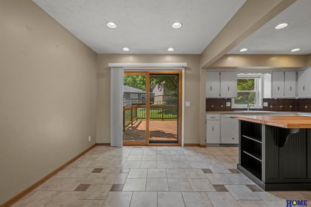 306 N 154th Street, Omaha, NE 68154