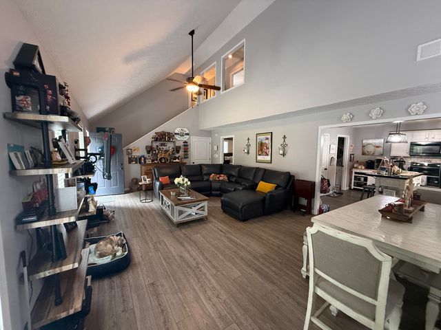 255 Tall Timber Drive, Jamestown, KY 42629
