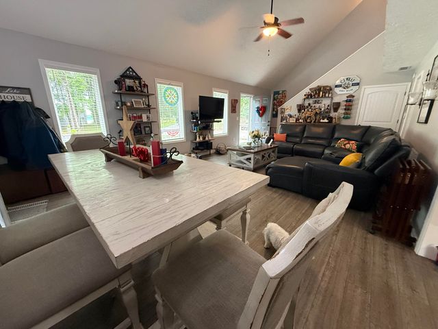 255 Tall Timber Drive, Jamestown, KY 42629